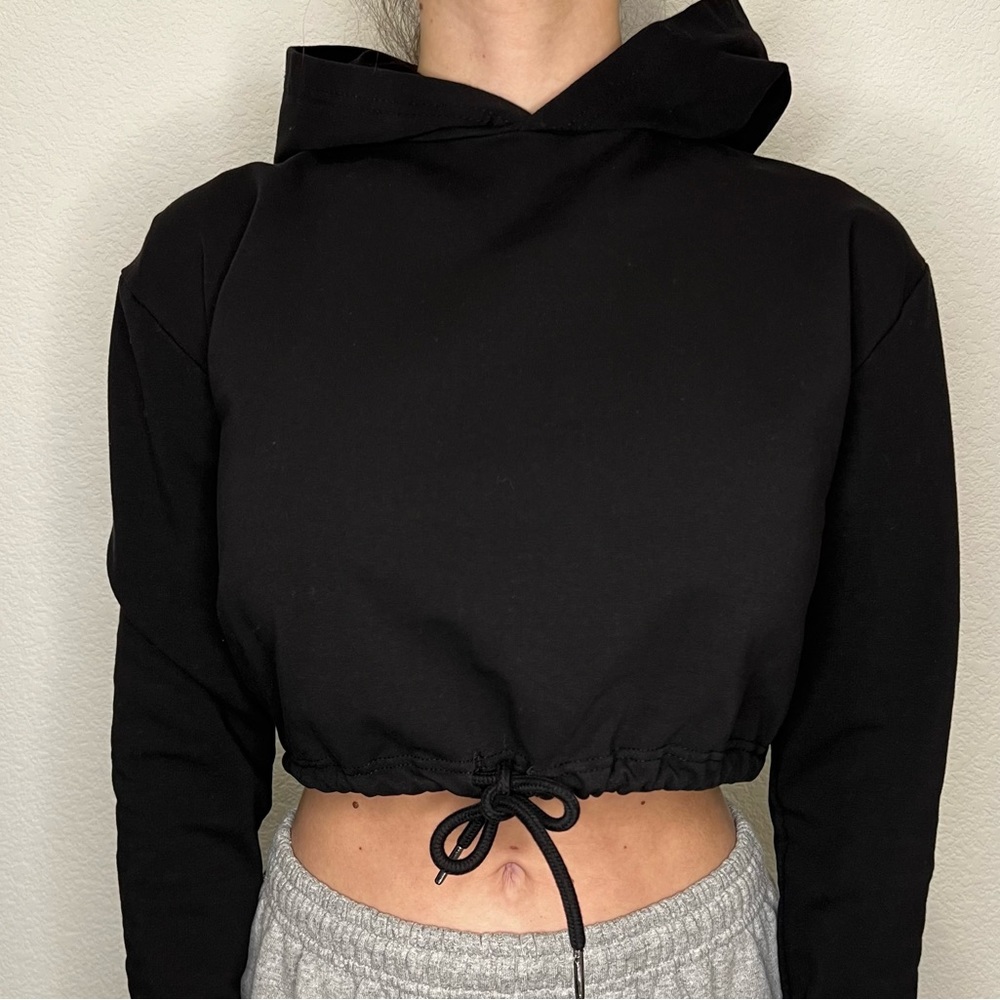 Parisian crop hoodie